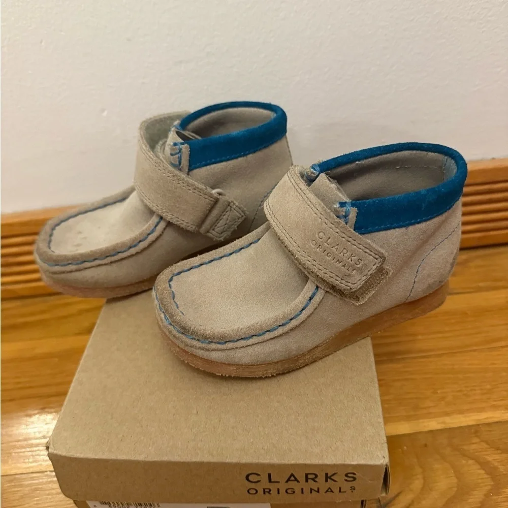 Clarks Originals Wallabee Boot Little Kids 7 Sand Combi EUC Tan Aqua
